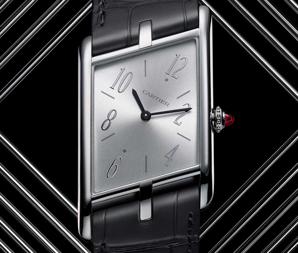 cartier tank asymetrique platinium closeup