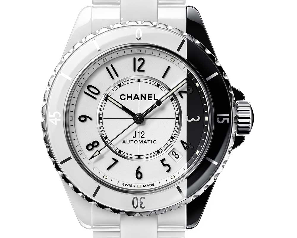 chanel j12 paradoxe closeup