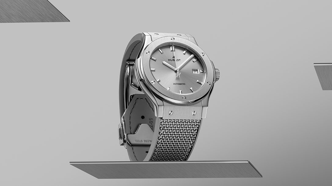 CLASSIC FUSION ESSENTIAL GREY Hublot